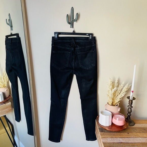 Good American Black Coated Good Legs Skinny Jeans - Picture 6 of 7
